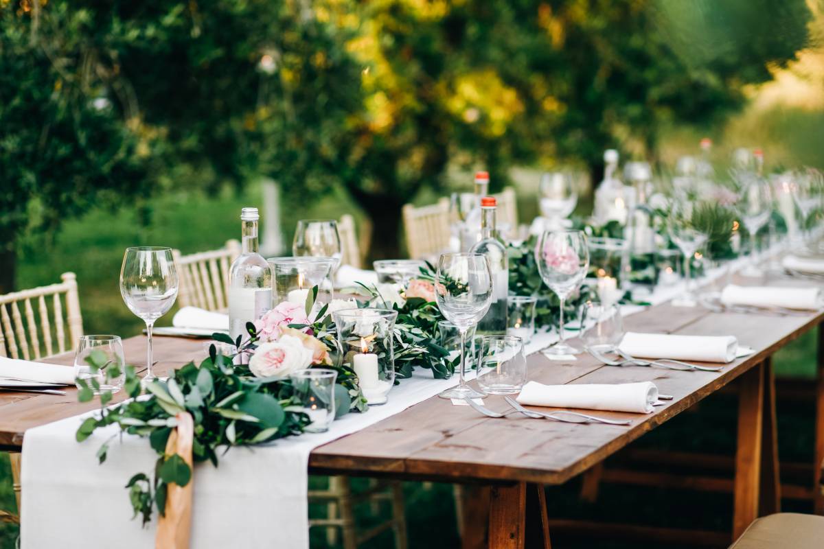 Comment décorer la table d'honneur d'un mariage ?